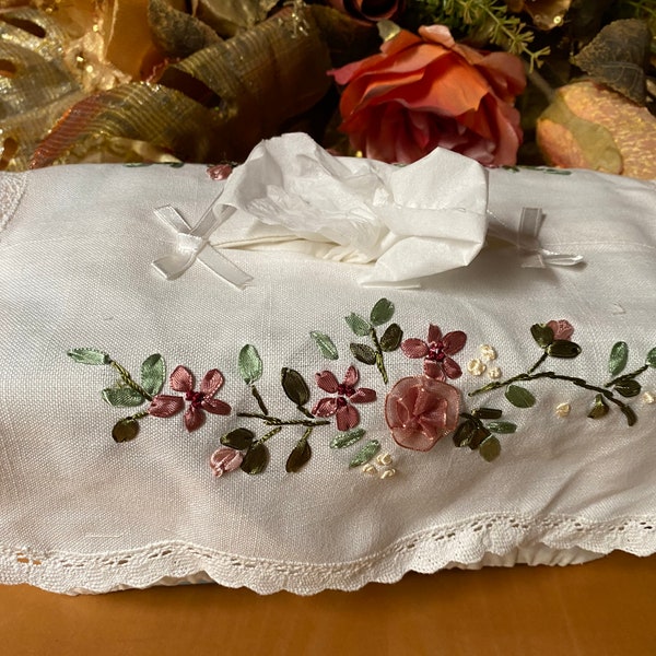 A&MT Floral Ribbon Embroidered Linen with Lace Rectangular Cotton Tissue Box Cover - White