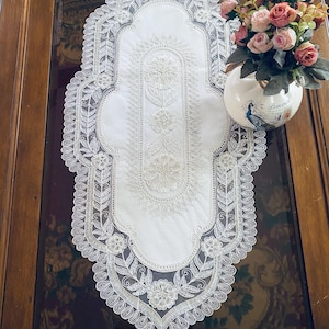 Macrame Border Table Runner: Floral Embroidery, Elegant Home Decor