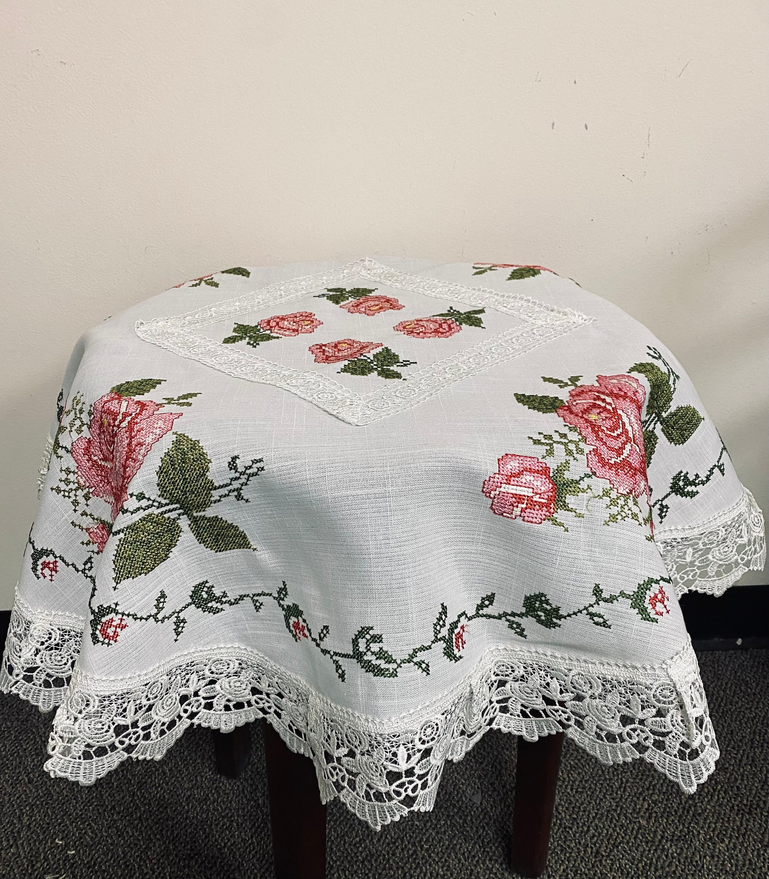 A&MT Vintage Venice Lace With Floral Cross Stitch