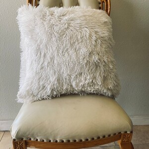 Decorative Luxury Super Soft Furry Throw Pillow Cover, Cushion Cover for Bed & Chairs,(Without pillow core), 17.8&quot; x 17.8&quot; (45cm x 45cm)