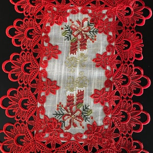 A&MT Vintage Venice Lace Christmas Holiday Candle Bell  Poinsettia Embroidered Placemats: 12x18&quot; Oblong, Set of 4 pieces - Beige