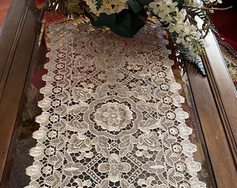 AMT Elegant Vintage Lace Floral Embroidered Linen Table Runner, Dresser Scarf, Place Mat - Beige