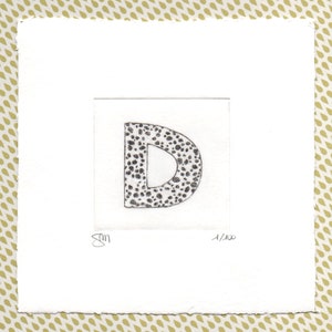 Alfabeto - Lettera D  "Dalmata"  - Stampa d’arte, disegno, miniatura. Incisione ad acquaforte e acquatinta stampata e acquerellata a mano