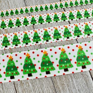 Star Topped Trees on Dotted Printed Grosgrain Christmas Ribbon: 3/8&quot;, 5/8&quot;, 7/8&quot;, 1.5&quot;