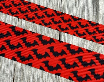 Wstążka grosgrain z nadrukiem na Halloween: czarne nietoperze na czerwonym tle - 5/8" - 7/8" - 1,5" - Szycie - Rękodzieło - Dekoracja - Wieniec - Kostium
