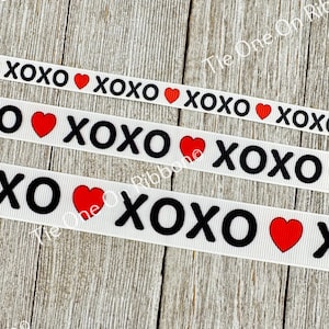 Bisous et câlins XOXO imprimé sur ruban gros-grain blanc - 3/8" - 5/8" - 7/8" - couture - travaux manuels - décoration - noeud - carte de la Saint-Valentin - ustensiles de pâtisserie