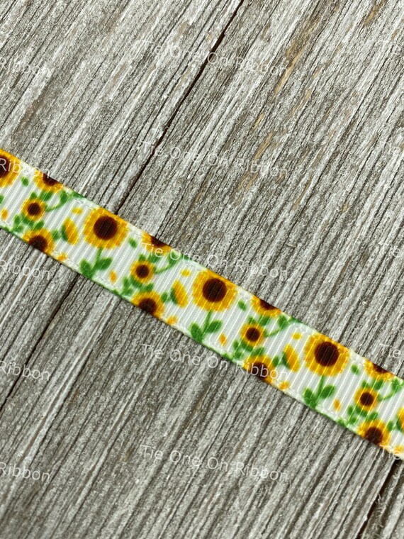 Swpeet 1 rotolo da 4,7 pollici × 4,5 yards 24 file di strass d'oro con forbici, strass in cristallo artificiale Mesh Band, diamante lucido decorazione da sposa cintura fai da te artigianato
