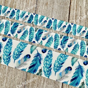 Lot 1 Deep Blue Feathers on White Grosgrain Ribbon - 5/8&quot; - 7/8&quot; - 1.5&quot; - Sew - Craft - Scrapbook - Bow - Collar - Luggage Tag - Gift Wrap