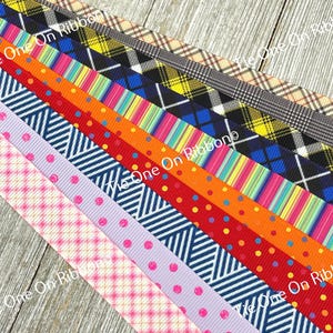 Bekomme genau das, was du siehst! 10 - 1-Yard-Schnitte von 5/8 "Streifen und Karos, sortierte Ripsband, Dekor, Party, Schleife, Sammelalbum, Warenkorb nähen