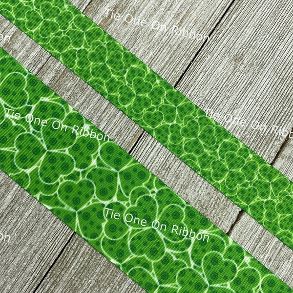 Trèfles verts en forme de cœur Trèfles Fond vert Ruban gros-grain - 7/8 » - 1,5 » - Couture - Artisanat - Décor - Fête - Collier pour chien - Arc