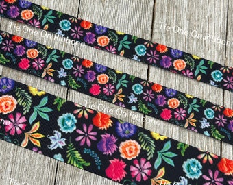 Cinta de grosgrain estampada con flores mexicanas brillantes sobre fondo negro - 5/8" - 7/8" - 1" - 1.5" - Costura - Manualidades - Decoración - Equipaje