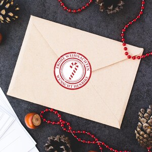 Aufkleber für Weihnachtsgrüße I personalisiert mit Namen I 24 Stück Durchmesser 40 mm I  ideal für Briefe, Postkarten, Geschenke