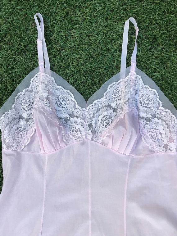 Lovely Vintage Pale Pink Nylon Slip 50's/60's