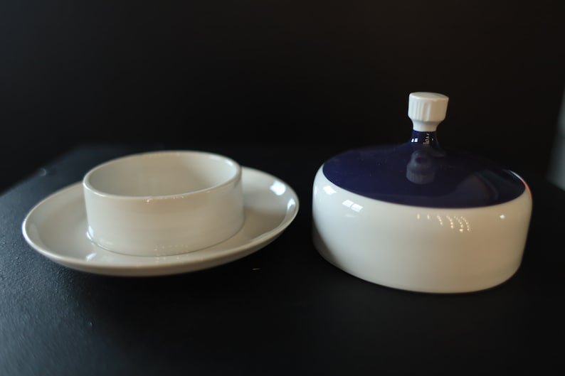 ceramic oil storage Butter dish blue-white Made in the GDR