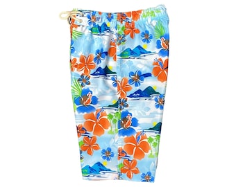 Picture Show | W's NON-Elastic Waist Board Swim/Shorts | Regular Rise | Short Length main image 1