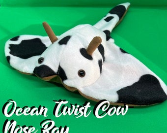 Ocean Twist Cownose Ray