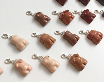 VENTA DE MUESTRA Cuerpo desnudo Diosa Torso Clip-on Charms/Zipper Charms -Body Positivity, Feminist Art!