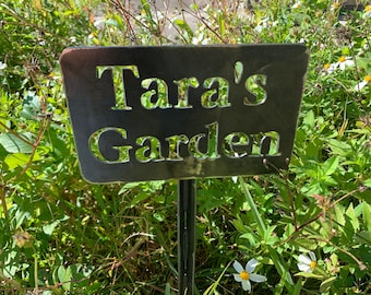 Custom Metal Garden Stake | Gardener Gift | Mom’s Garden Sign | Dad’s Garden Sign | Pet Memorial