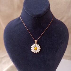 Daisy necklaces , tiny daisy necklace ,925 silver daisy necklace ,daisy pendants ,tiny daisy gift necklace ,to mom gift , gift to girlfriend image 5