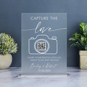 Capture the Love Wedding QR Code Sign, znaki ze zdjęciami ślubnymi, Share The Love QR Code Sign, znak do udostępniania zdjęć ślubnych, akrylowy znak ślubny
