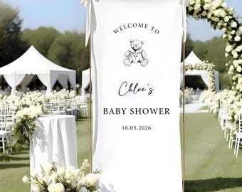 Spersonalizowany znak na baby shower z misiem, tabliczka powitalna na baby shower, spersonalizowany materiałowy znak na baby shower, spersonalizowana dekoracja na baby shower