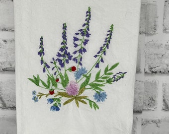 Lavender and Clover  Tea Towel*Embroidered*Hand Towel*Flowers Tea Towel*Floursack*Kitchen Towel*Mother'sDay Gift*Housewarming*Shower Gift