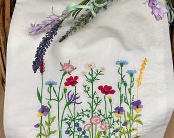 Tea Towel*Wildflower*Embroidered*Flowers*Hand Towel*Flowers Tea Towel*Floursack*Kitchen Towel*Christmas*Housewarming*Shower Gift