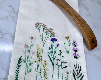 TEA TOWEL WILDFLOWER *Embroidered*Botanical Flowers*Hand Towel*Flowers Tea Towel*Flour sack*Kitchen Towel*Mother's Day Gift*Housewarming