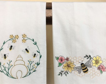 BEE TOWEL EMBROIDERED*Tea Towel*Bee Keeper*Bee Lover Gift*Personalization*Flour Sack*Cotton*Terry Cloth*Kitchen Towel*Hand Towel*Tea Towel