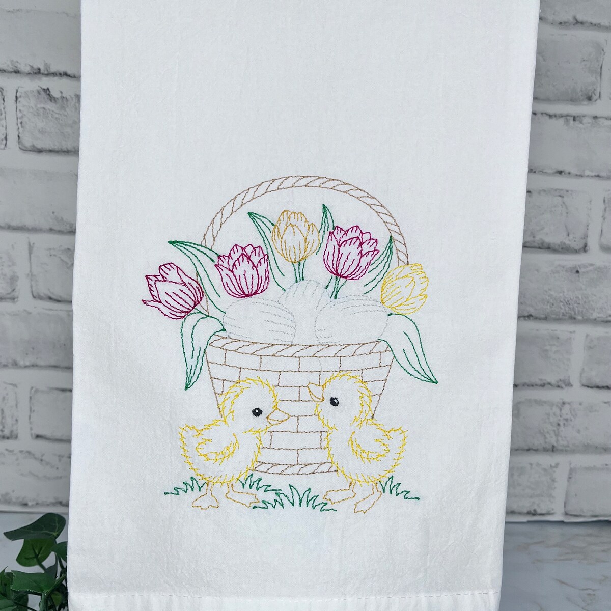 EASTER TEA TOWELS Easter Chickembroidereddish /kitchen Towelshand Tea Towelseaster Rabbit/bunnyeaster Basketfloursackcotton Towel - Etsy