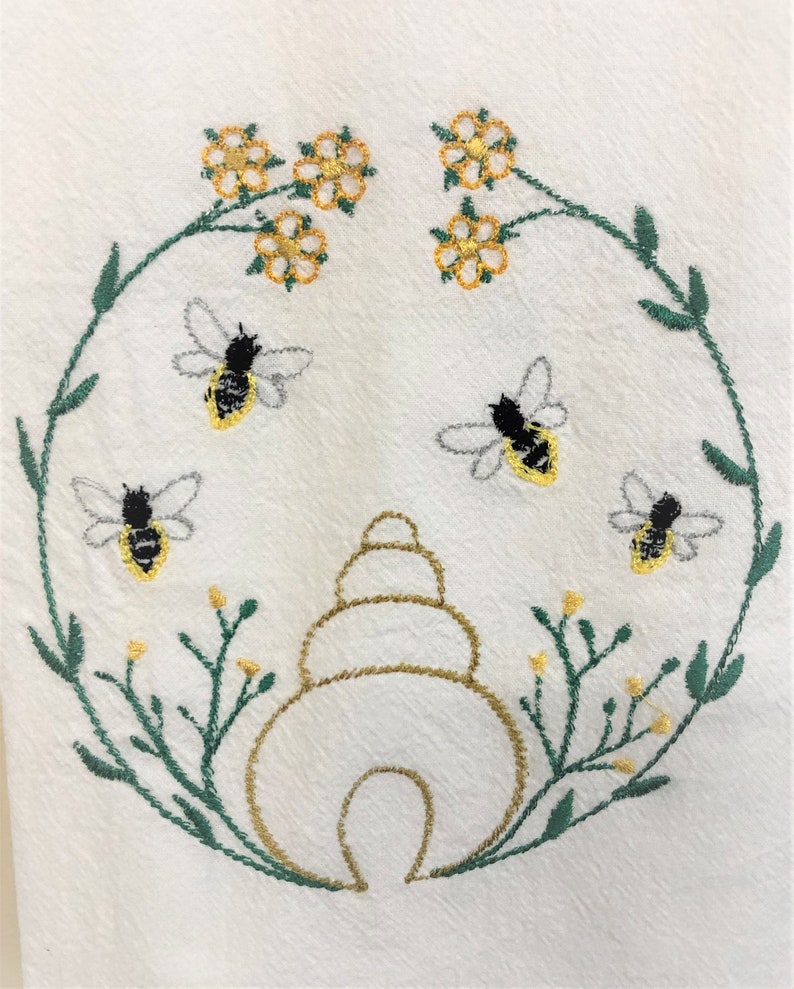 BEE TOWEL EMBROIDEREDTea TowelBee KeeperBee Lover GiftPersonalizationFlour SackCottonTerry ClothKitchen TowelHand TowelTea Towel Hive with Bees