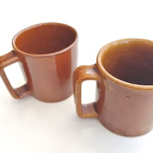 Set of 2 Brown Rustic Vintage Mugs, Brown mug pottery, Ceramic mug handmade, Mug rustic, Country style decor table, Vintage, Brown Retro Mug