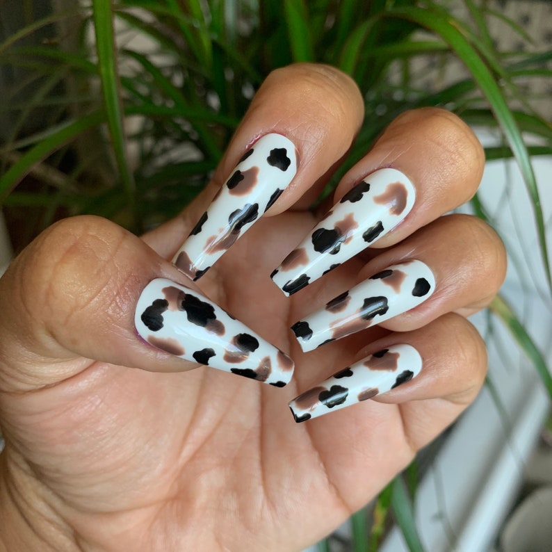 Download Im a Cow press on nails long cow print nails cute ...