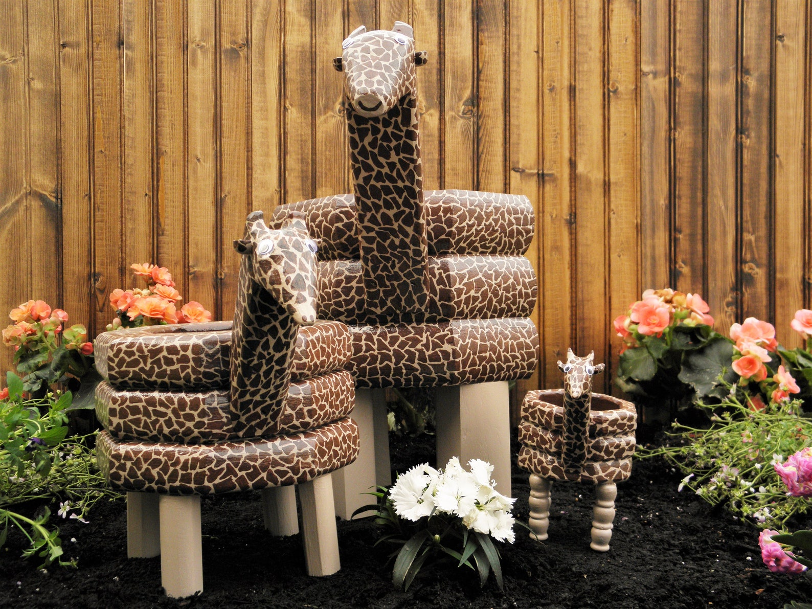 Custom Giraffe Planters Handmade Made in Maine. For your Etsy