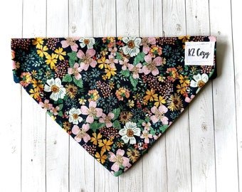 Retro Flower Dog Bandana Floral Pet Scarf Cute Puppy Neckwear Boho Chic Dog Accessory Unique Gift  Pet Owners Colorful Spring Puppy Apparel