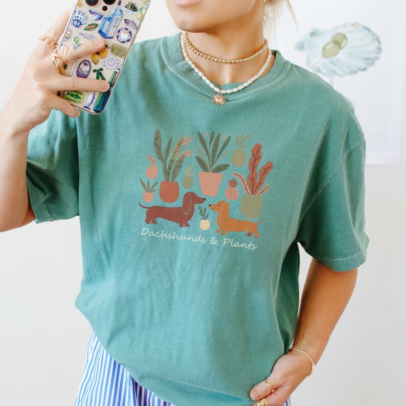 Dachshund Plants T-Shirt Doxie TShirt Dog Park Apparel Comfort Colors Boho Plant Lover Tee Garden Enthusiast Outfit Botanical Inspired