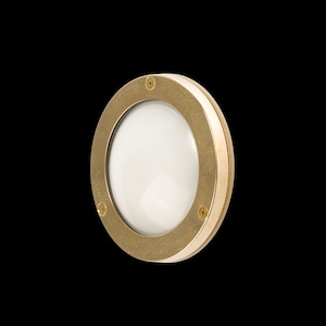 Könnte beinhalten: Ein Set aus drei Keramikbechern mit gesprenkelter, matter Oberfläche. Die Becher sind in den Farbtönen Creme, Hellgrau und Dunkelgrau gehalten. Jeder Becher hat ein schlichtes, minimalistisches Design und einen abgerundeten Henkel.