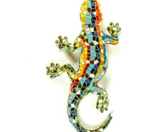 Gecko 6” Wall Hanging Hand Painted Design. Barcino