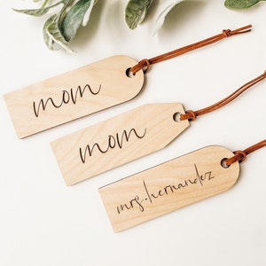 Etiquetas para calcetines, etiquetas personalizadas para calcetines, etiquetas de madera para calcetines, etiquetas con nombre para calcetines, etiquetas de regalo de madera, etiquetas con nombre para regalos, etiquetas para regalo de Navidad