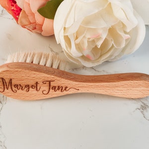 Personalized Newborn Hair Brush, Personalized Newborn Gift, Custom Baby Shower Gift, Unique baby gift New Mom Keepsake Gift New Parent GIft