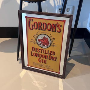 Vintage 1970 Gordon&#39;s London Dry Gin mirror #1