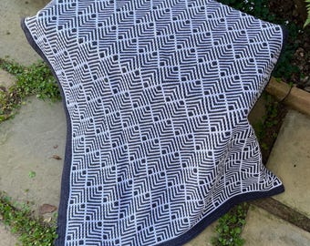 Dazzle Overlay Mosaic Crochet Blanket Throw Afghan Pattern in English