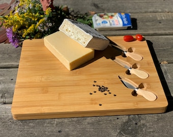 Planche de charcuterie personnalisée pour cadeau maison neuve, planche de fromages personnalisée pour cadeau cuisine, cadeau de pendaison de crémaillère pour maman, planche à viande, cadeau de Noël