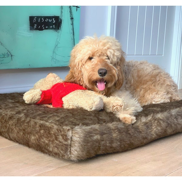 Silky Brown Faux Fur Dog Bed w/ Side-Zipper Washable No Matting Warming Cosy For Cats Too! Filled w/ Brown Poly Fibres From Recycled Plastic