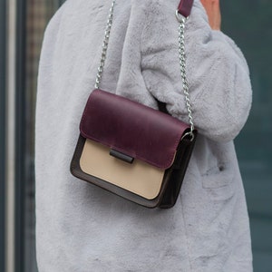 Bolso bandolera pequeño de cuero hecho a mano para mujer: bolso de hombro minimalista