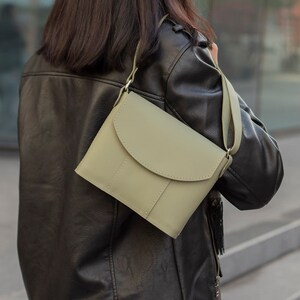 crossbody bag, cross body bag, small crossbody bag, leather crossbody bag, leather shoulder bag, small crossbody purse, leather purse
