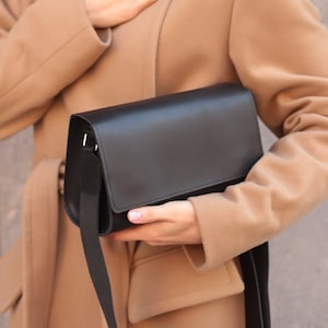 black leather purse, leather work bag, purse, leather bag, crossbody bag, leather purse, handbags, crossbody purse, leather shoulder bag