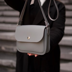 Handmade Leather Crossbody Shoulder Bag for Women