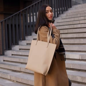 leather tote bag, bridesmaid tote, laptop tote bag, personalized tote bag, tote bag with zipper, leather shoulder bag, brown tote bag