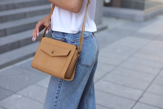 Small Leather Envelope Crossbody Purse